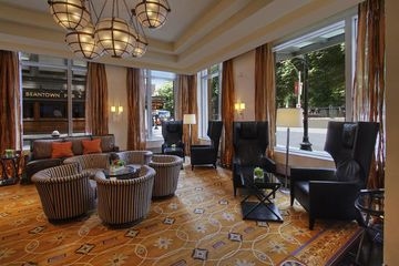 Nine Zero Hotel3