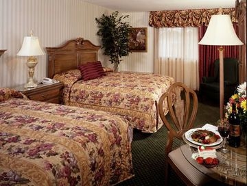 CAPE CODDER RESORT2