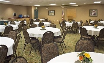 Country Inn & Suites Duluth-North3