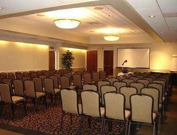 Best Western Airport Plaza Inn2