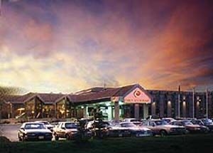 EXECUTIVE ROYAL INN WEST4