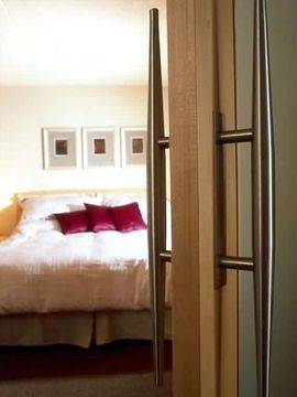 HOLIDAY INN 67 STREET0