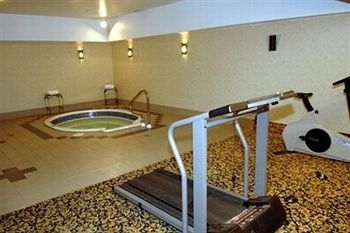 Lakeview Inn and Suites Hinton4