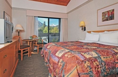 Ptarmigan Inn4