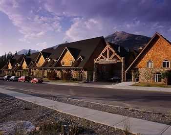 Mystic Springs Chalets And Hot Pools2