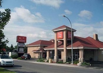 Econo Lodge Lethbridge0