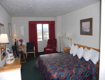 DAYS INN BUTTE1