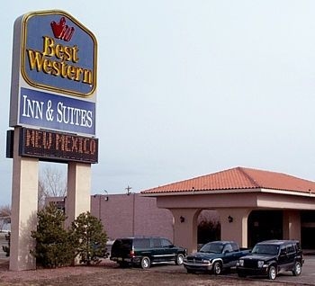 BEST WESTERN INN AND SUITES0
