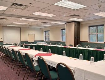 RAMADA AMHERST CONFERENCE CENTER3