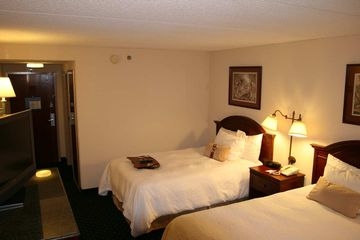 HAMPTON INN FISHKILL NY4