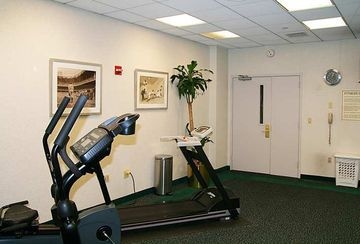 Hampton Inn JFK airport3