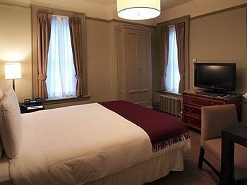 Hotel Wales1