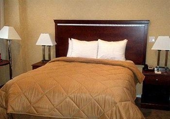 Comfort Inn Manhattan Bridge4