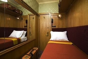 Jane Hotel2