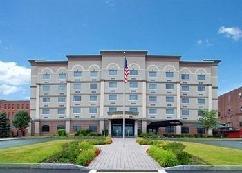 CLARION HOTEL ONEONTA0