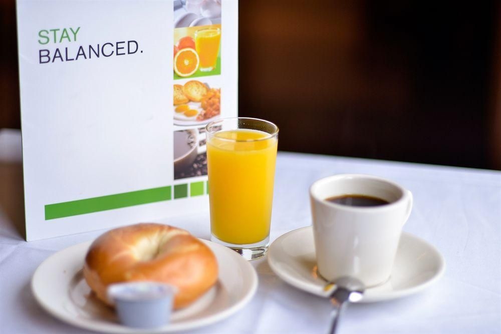 Holiday Inn Jamaica Queens-Jfk Airport1