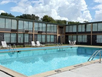RAMADA INN AND SUITES LUMBERTON3