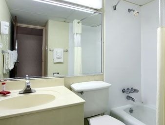 RAMADA INN AND SUITES LUMBERTON1