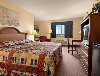 Baymont Inn And Suites Toledo/4