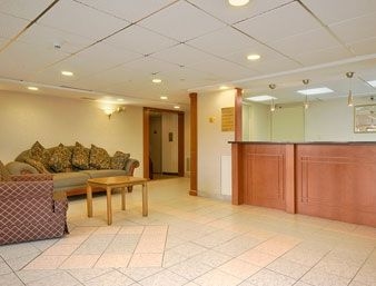Howard Johnson Inn and Suites - Dorney Park3