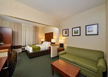 Sioux Falls Comfort Suites3