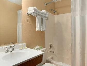 Knights Inn Sioux Falls2