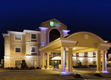 HOLIDAY INN EXPRESS HOTEL & SUITES GREENVILLE0