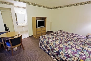 TEMPLE TRAVELODGE2