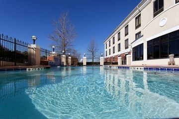 HOLIDAY INN EXPRESS HOTEL & SUITES TYLER3