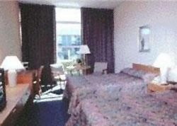 Brentwood Inn1