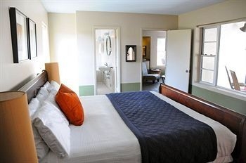 Belmont Hotel1