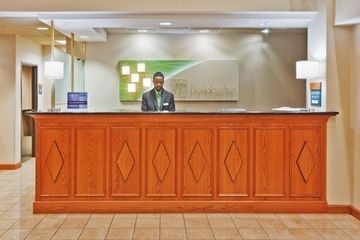 HOLIDAY INN2