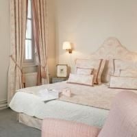 Hotel De Lunivers1
