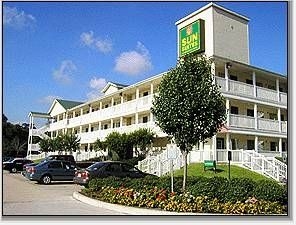 Sun Suites At Intercontinental0