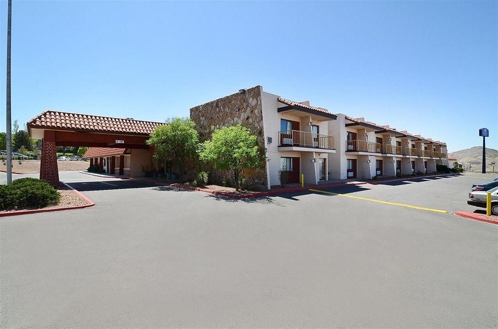 Americas Best Value Inn & Suites3