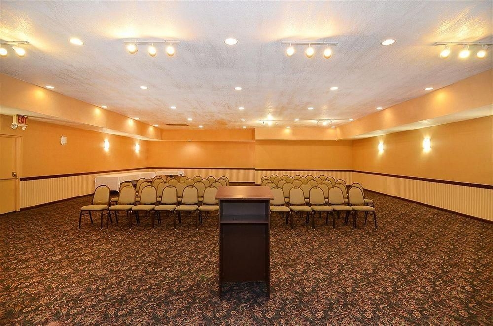 Americas Best Value Inn & Suites2