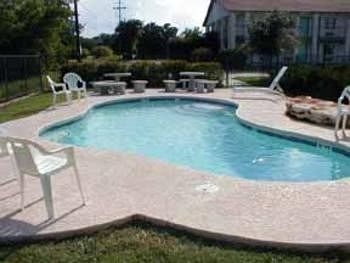 QUALITY INN GEORGETOWN3