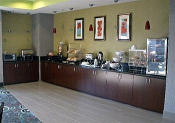 Comfort Suites Greenville4
