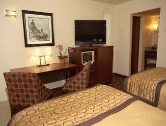 RAMADA DOWNTOWN4