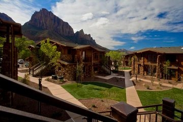 Cable Mountain Lodge1