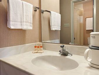 Days Inn Lynchburg at River Ridge Mall2