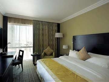 CROWNE PLAZA3
