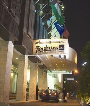 RADISSON BLU2