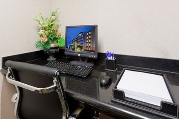 HOLIDAY INN EXPRESS HOTEL & SUITES CHARLESTON-SOUTHRIDGE4