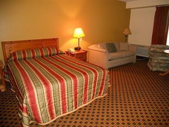 Hitching Post Inn2
