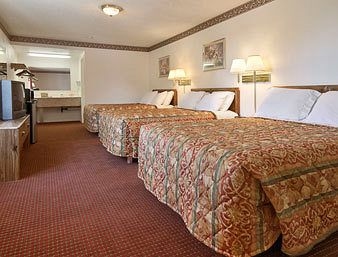 DAYS INN RIVERTON1