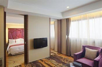 Holiday Inn0