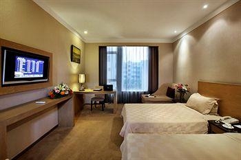 Maple Leaf Modern Hotel1
