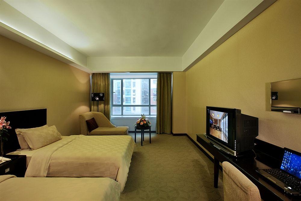 Maple Leaf Convenience Hotel2