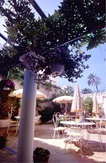 DE LA FONTAINE2